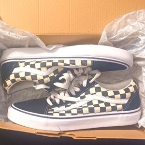 VANs Checkered